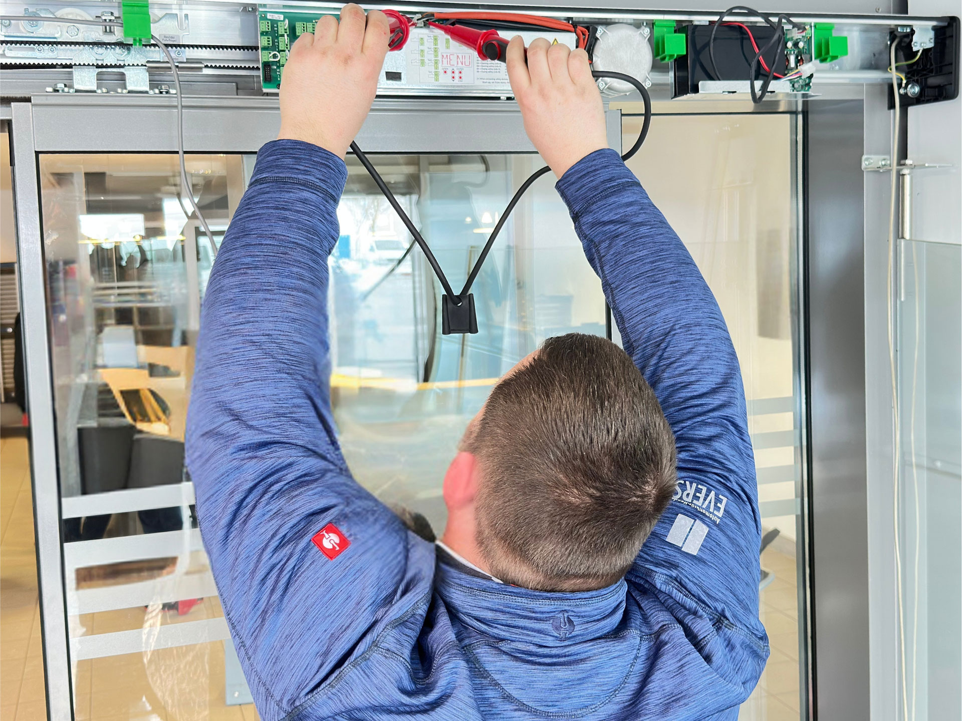 Wartung und Prüfung automatischer Türen