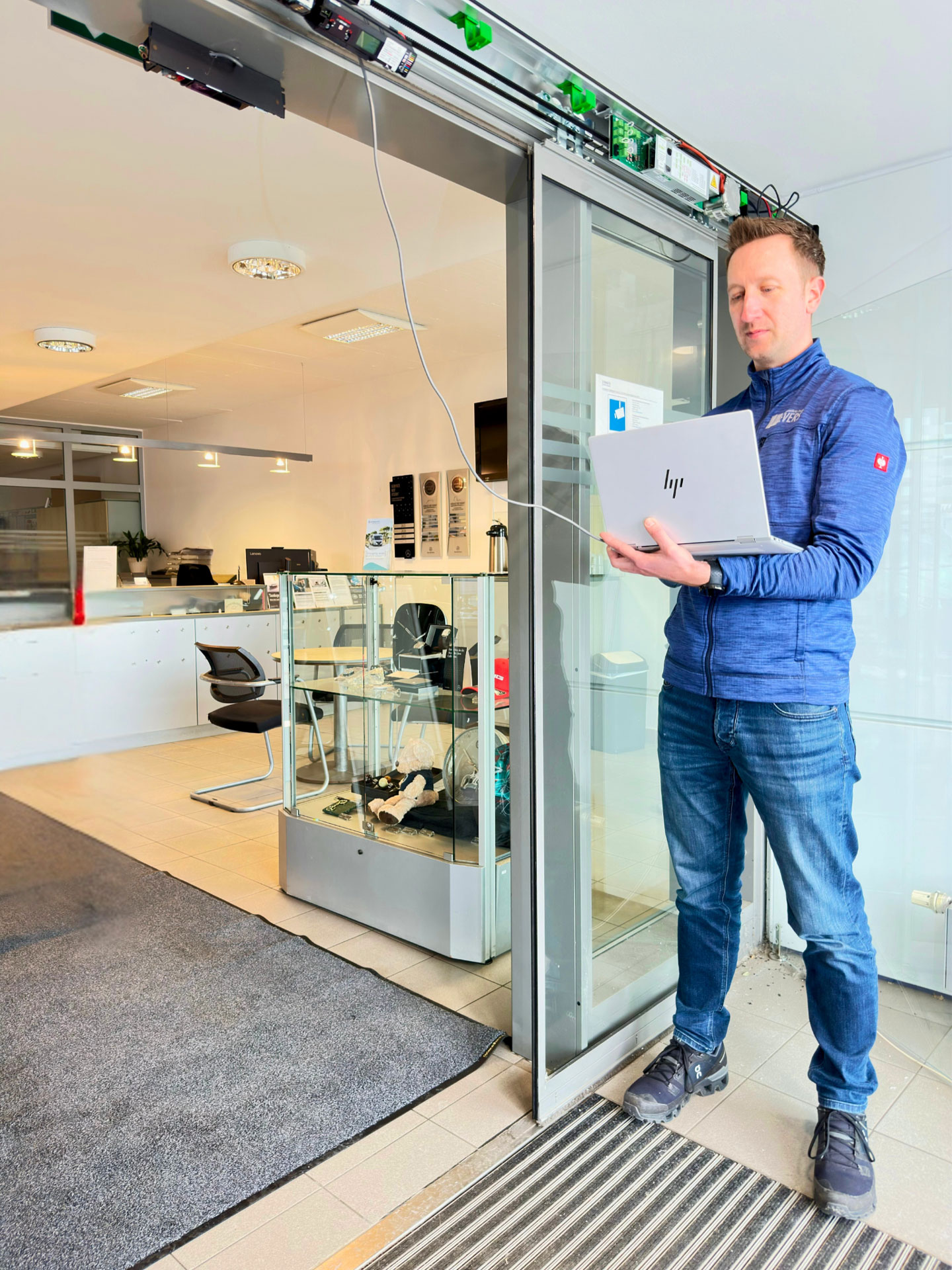 Wartung und Prüfung automatischer Türen